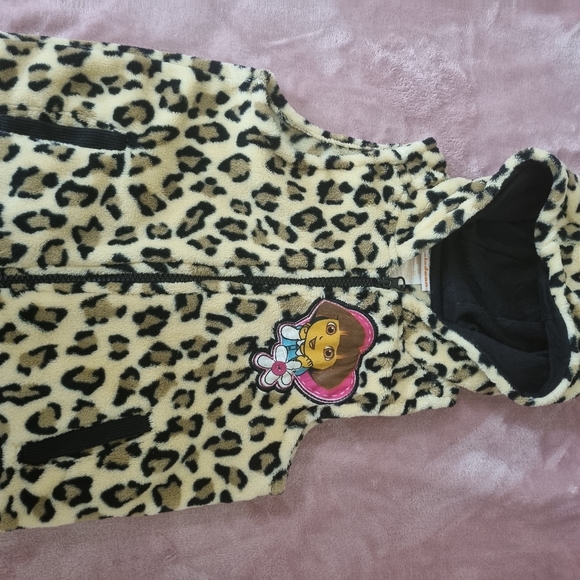 Nickelodeon girls hooded faux fur vest Size 6X leopard print. - Picture 3 of 6